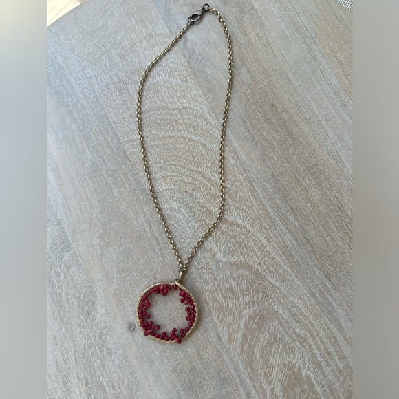 Unique gold-toned statement necklace with red beading - Picture 3 of 4